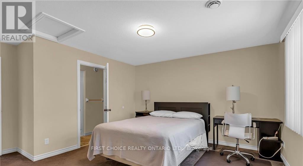 1547 Vercheres Street, Ottawa, Ontario  K1C 7C7 - Photo 26 - X12554892