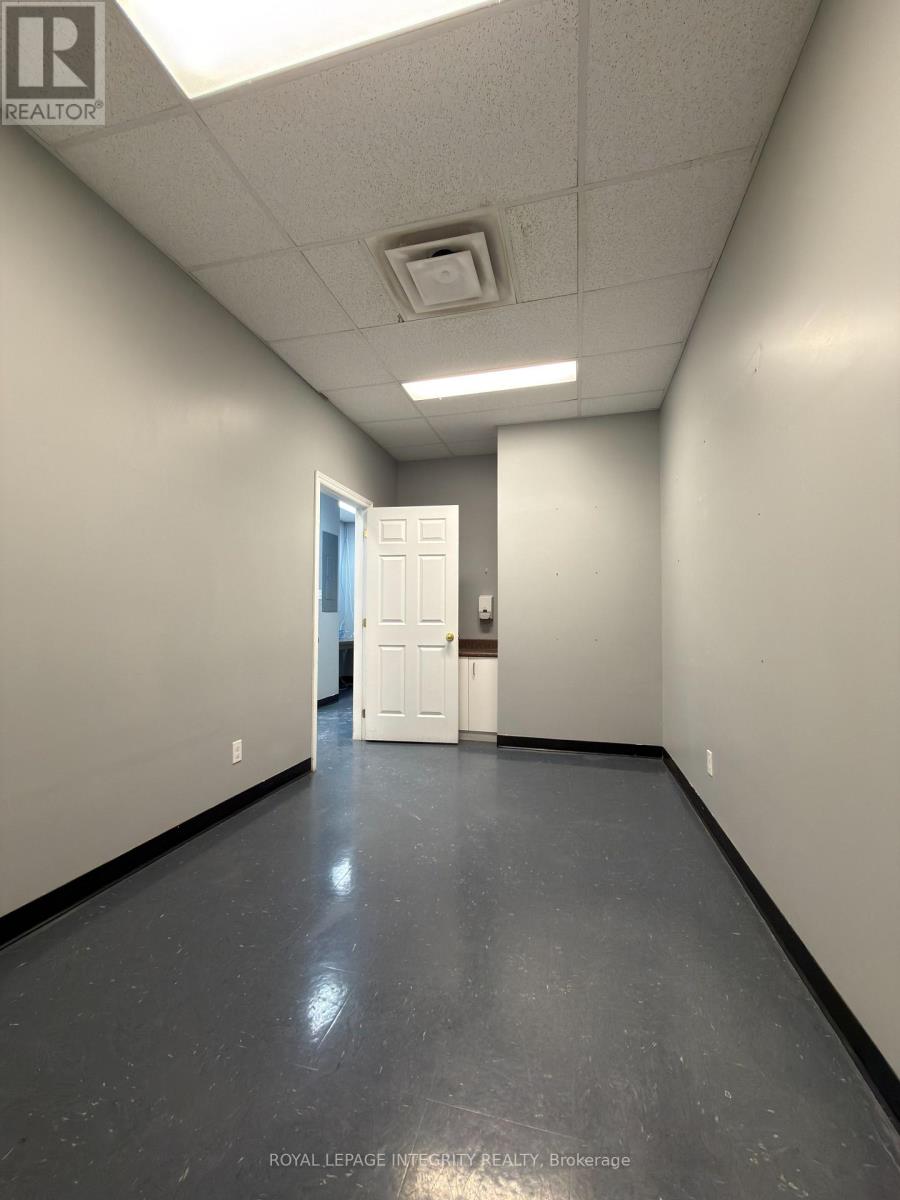 6 - 30 Thirteenth Street E, Cornwall, Ontario  K6H 6V9 - Photo 18 - X12556254