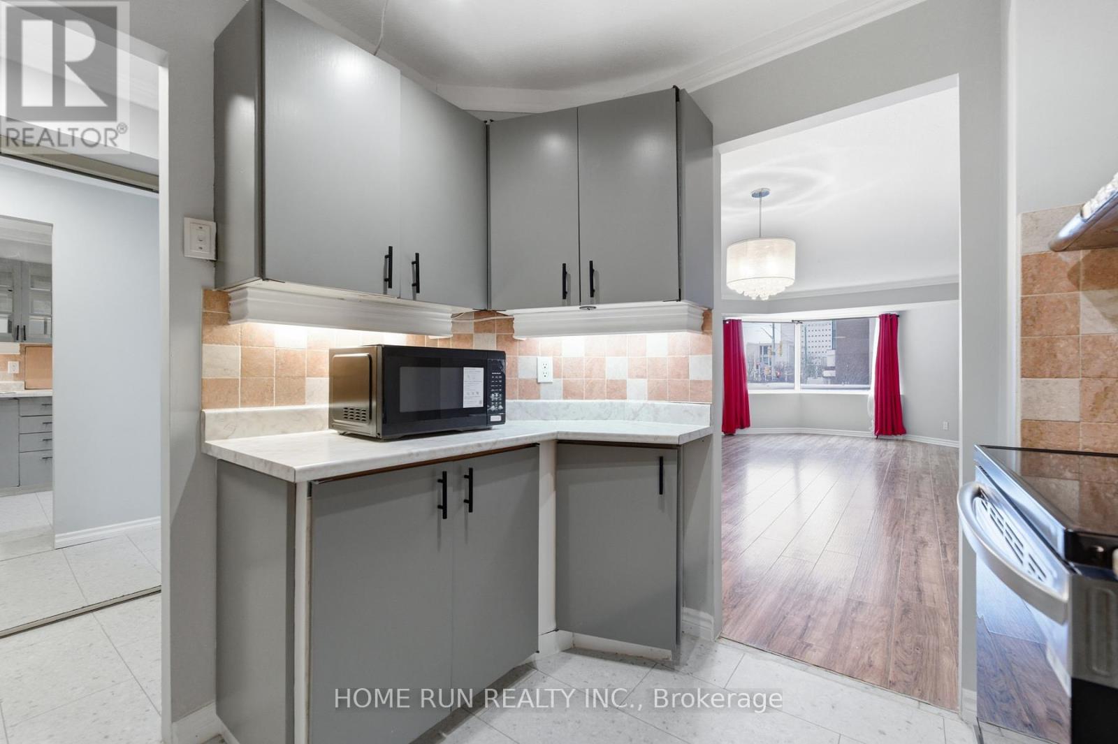 104 - 151 Bay Street, Ottawa, Ontario  K1R 7T2 - Photo 15 - X12569924