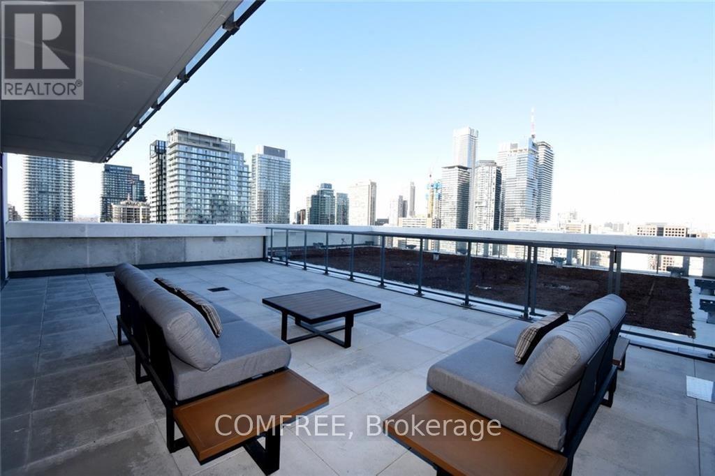 2305 - 81 Wellesley Street E, Toronto, Ontario  M4Y 0C5 - Photo 3 - C12575058