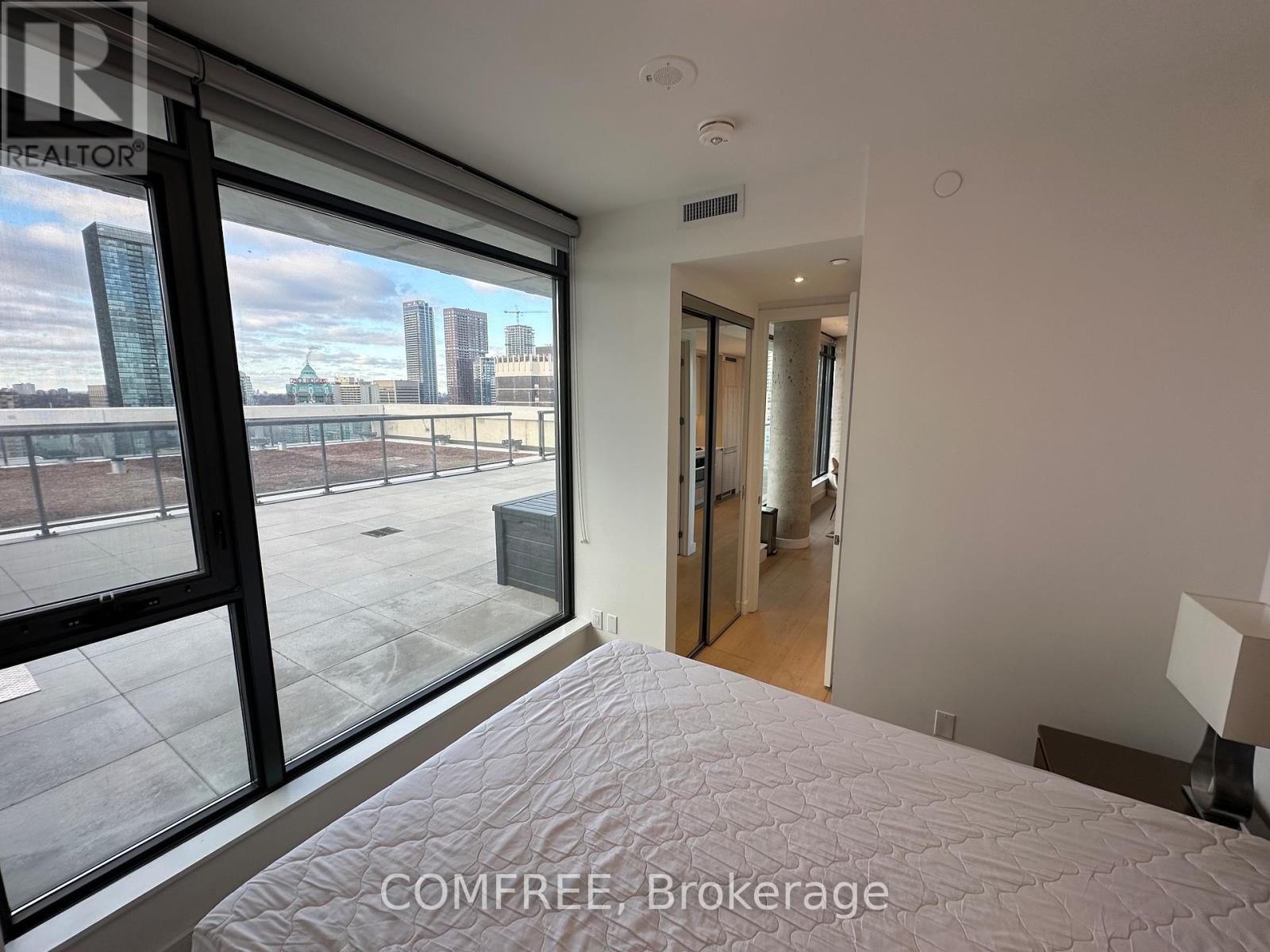 2305 - 81 Wellesley Street E, Toronto, Ontario  M4Y 0C5 - Photo 6 - C12575058