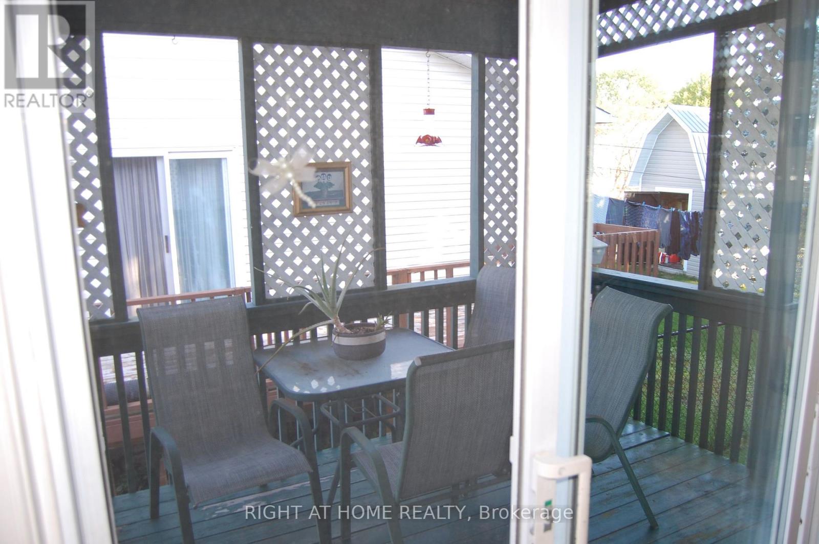 937 Morris Street, Clarence-Rockland, Ontario  K4K 1N1 - Photo 3 - X12577294