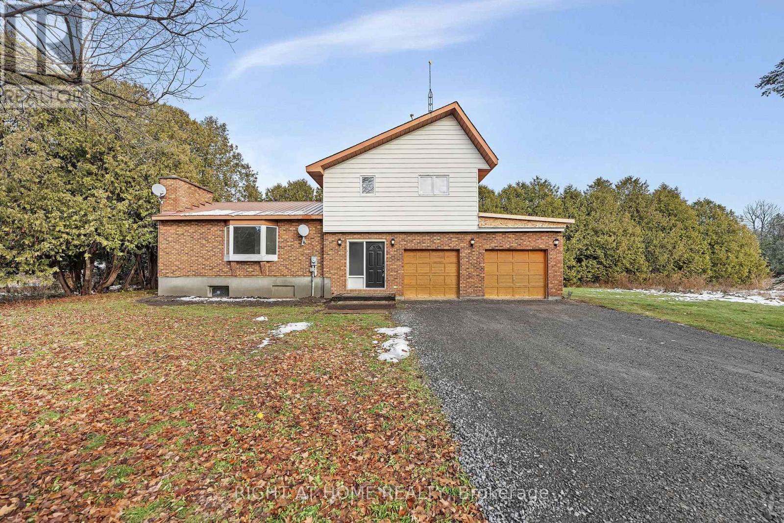 1864 Manotick Station Road, Ottawa, Ontario  K4P 1K5 - Photo 1 - X12577938
