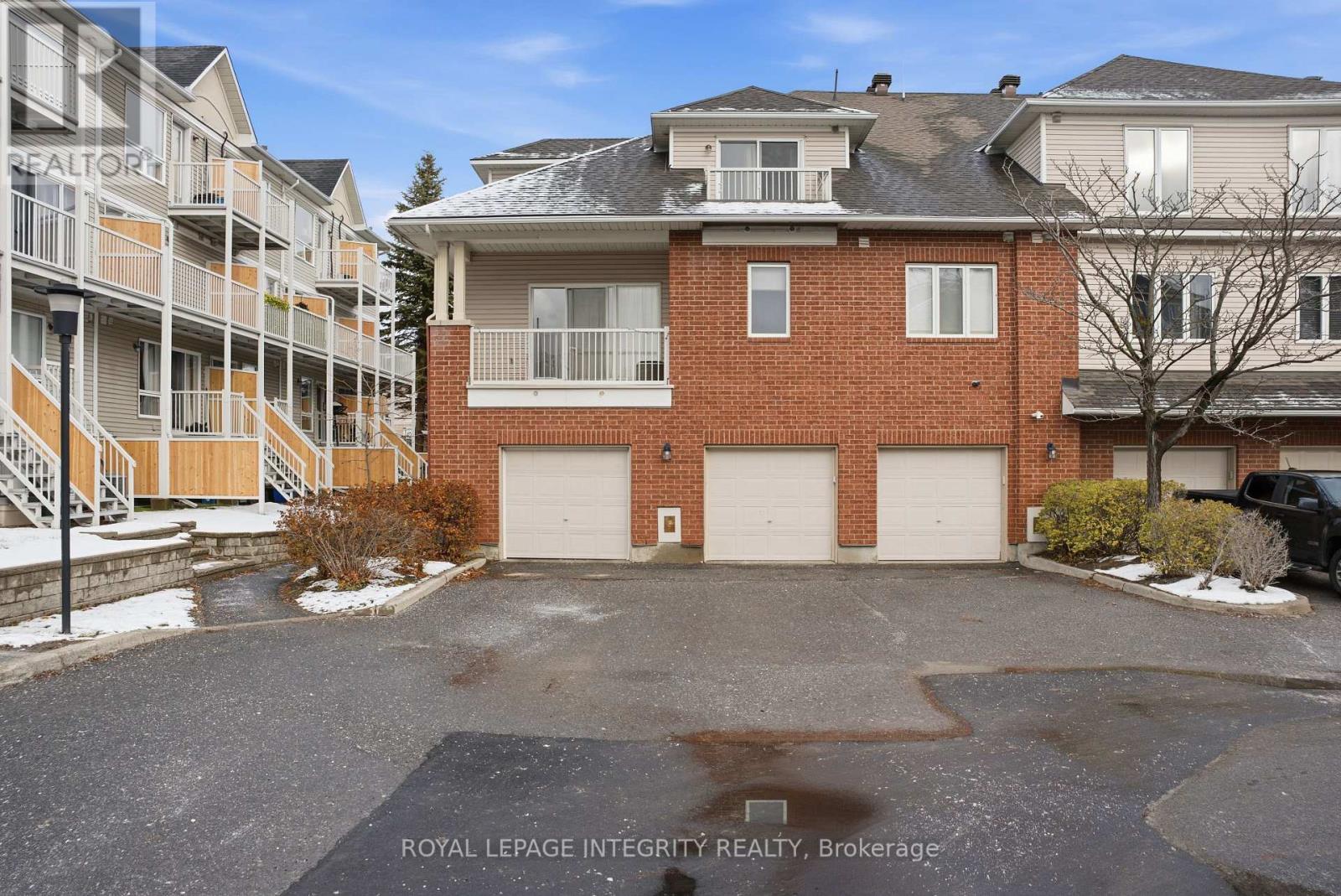 B - 10 Daybreak Street, Ottawa, Ontario  K2G 6T9 - Photo 1 - X12581214