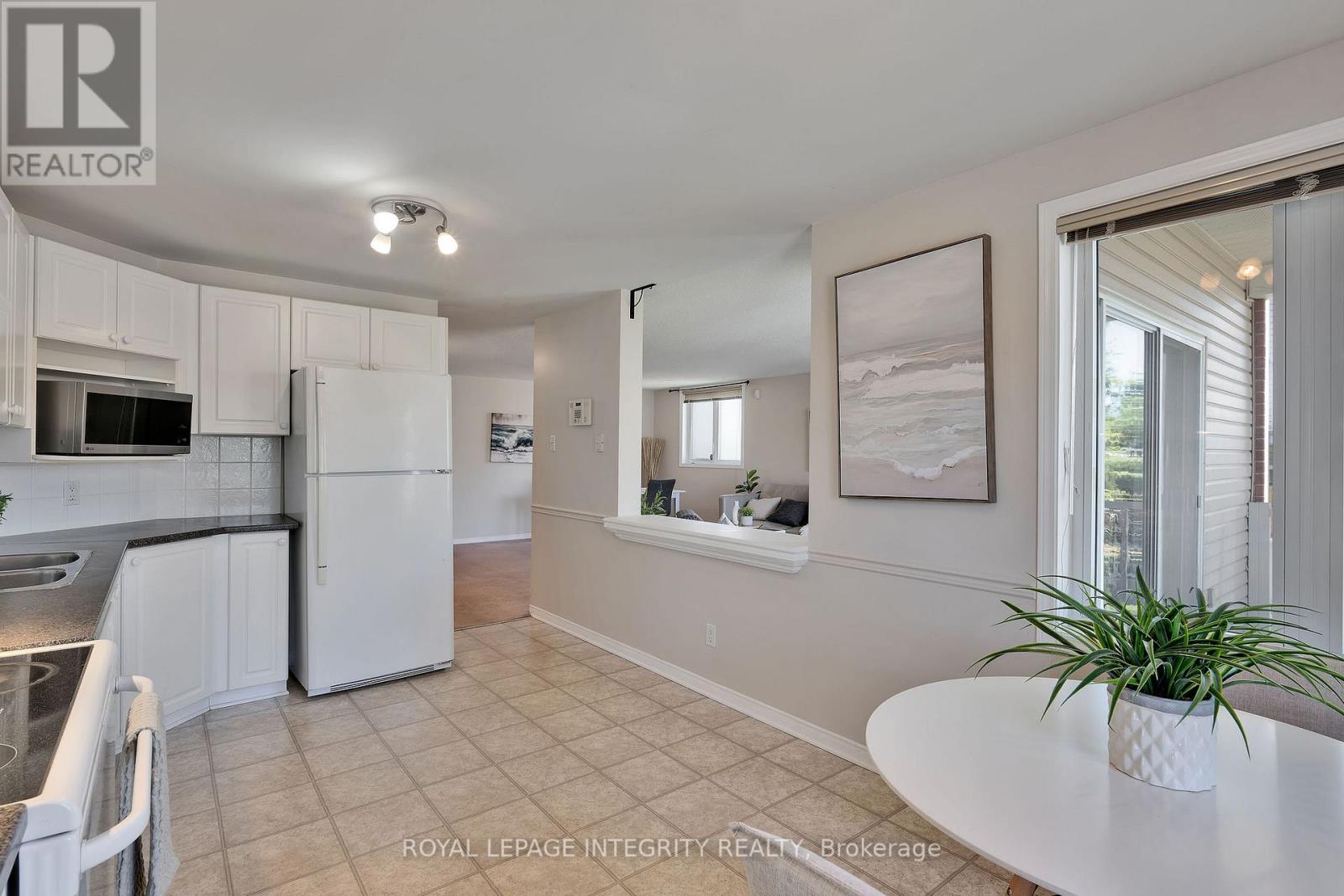 B - 10 Daybreak Street, Ottawa, Ontario  K2G 6T9 - Photo 17 - X12581214