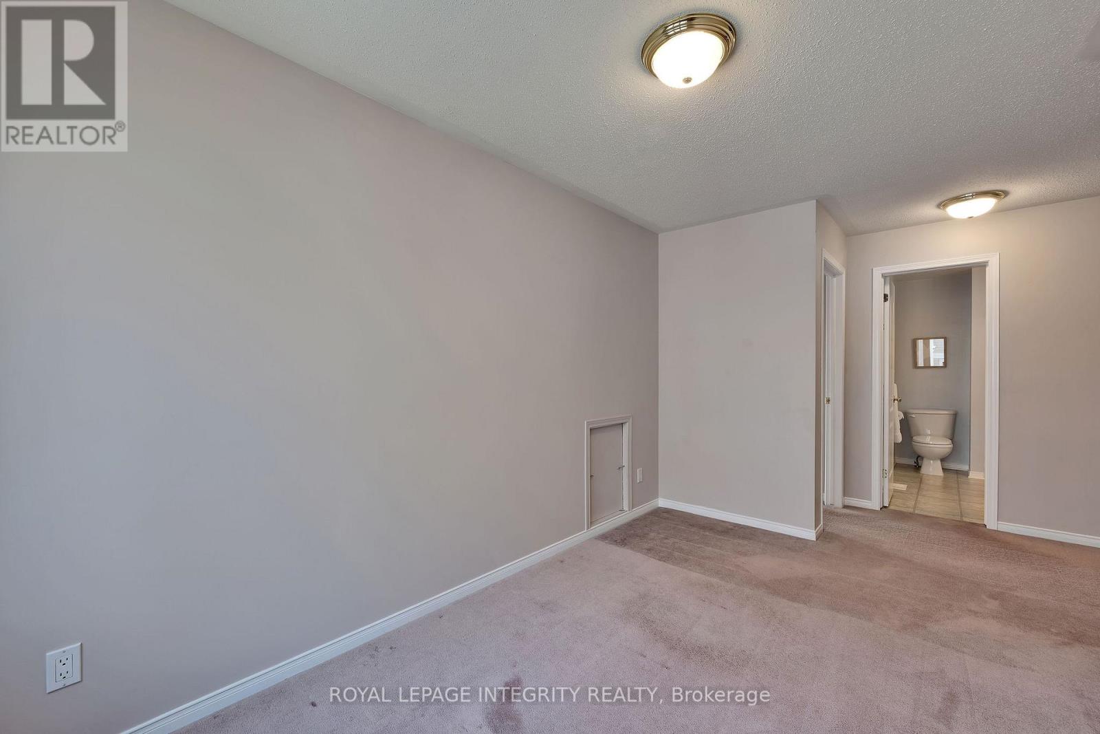 B - 10 Daybreak Street, Ottawa, Ontario  K2G 6T9 - Photo 26 - X12581214