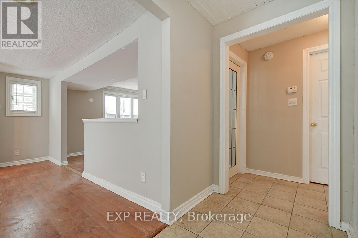 458 River Road, Ottawa, Ontario  K1V 1E7 - Photo 10 - X12582396