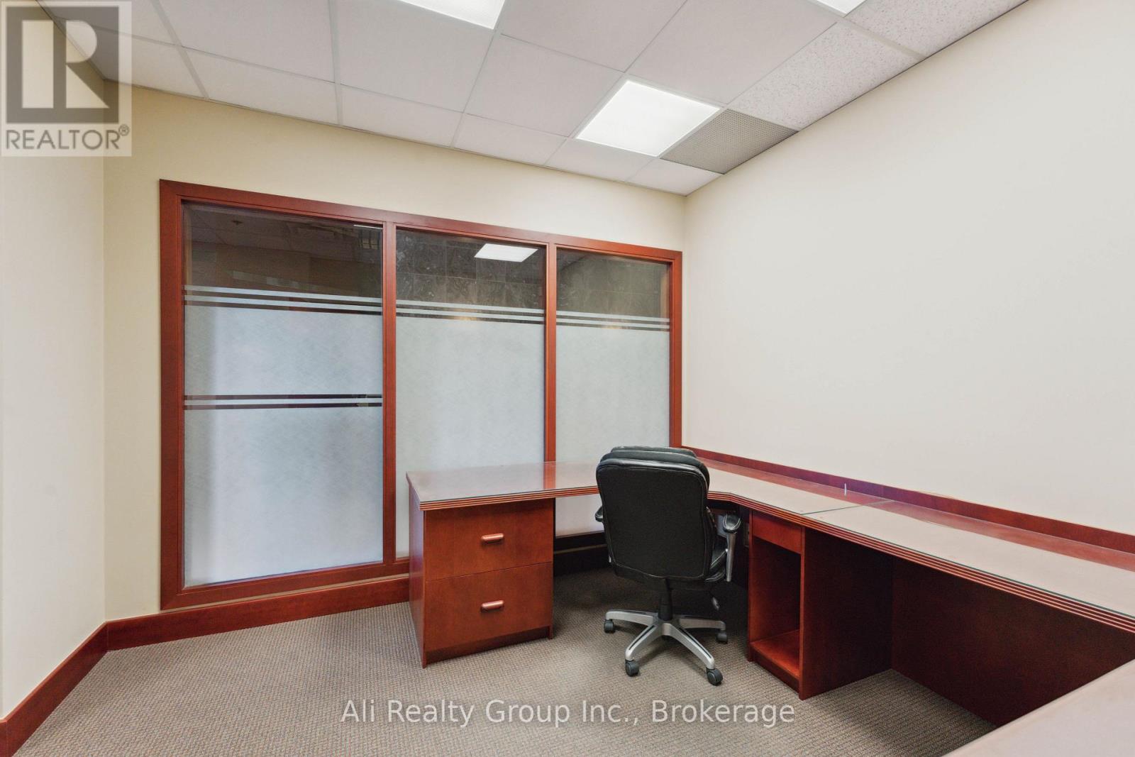 101 - 160 George Street, Ottawa, Ontario  K1N 9M2 - Photo 12 - X12584284