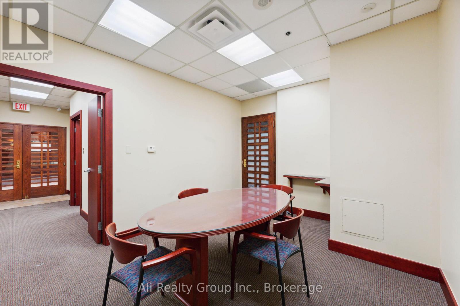 101 - 160 George Street, Ottawa, Ontario  K1N 9M2 - Photo 17 - X12584284
