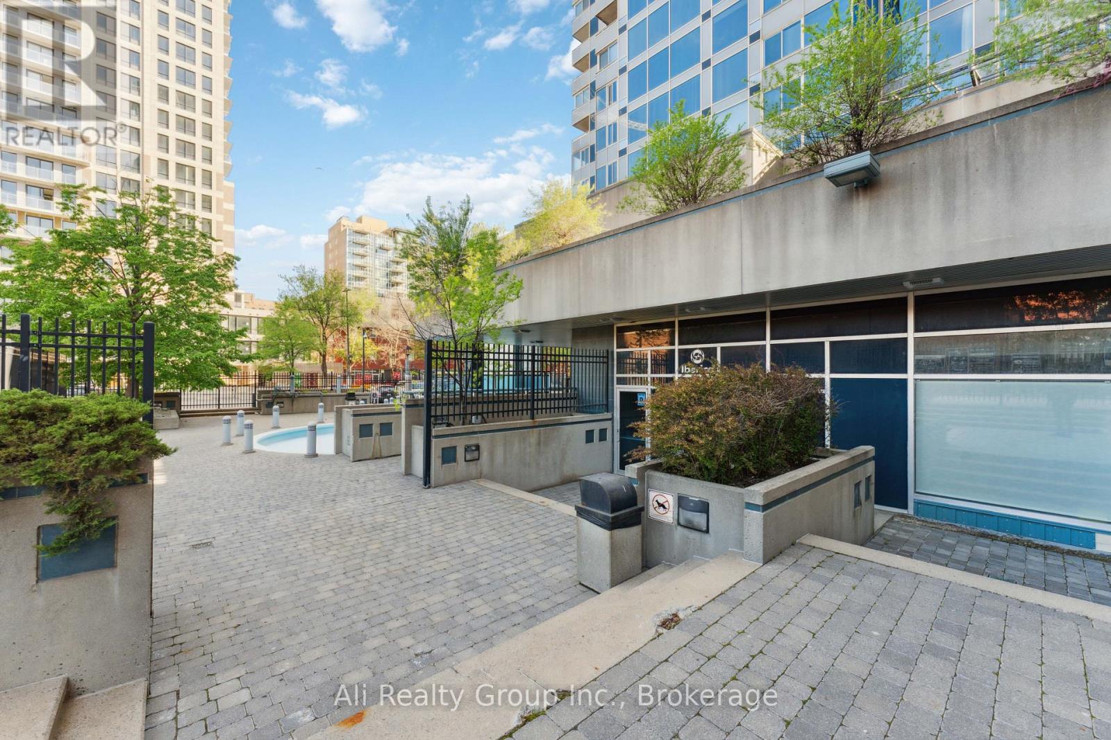 101 - 160 George Street, Ottawa, Ontario  K1N 9M2 - Photo 23 - X12584284