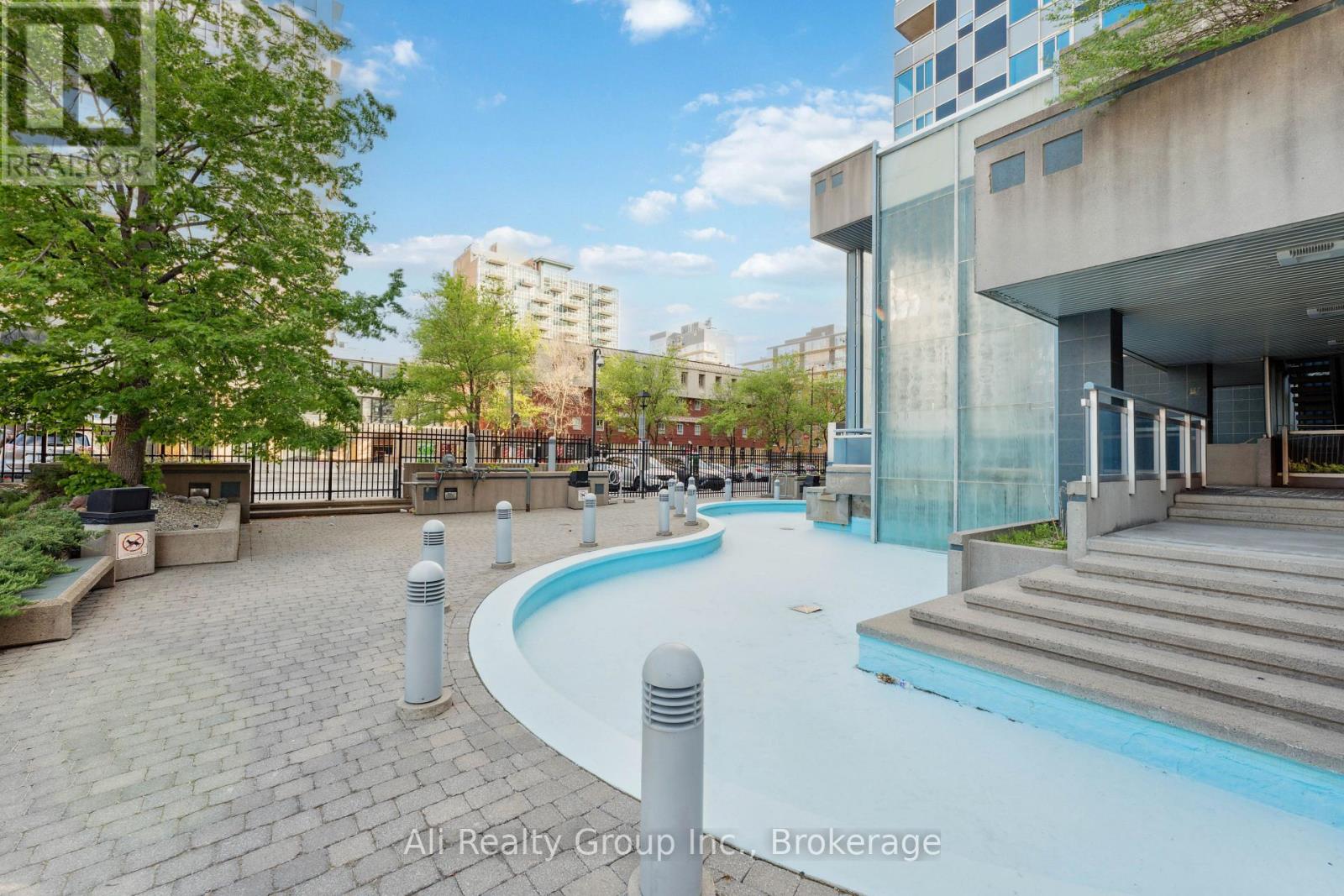 101 - 160 George Street, Ottawa, Ontario  K1N 9M2 - Photo 25 - X12584284
