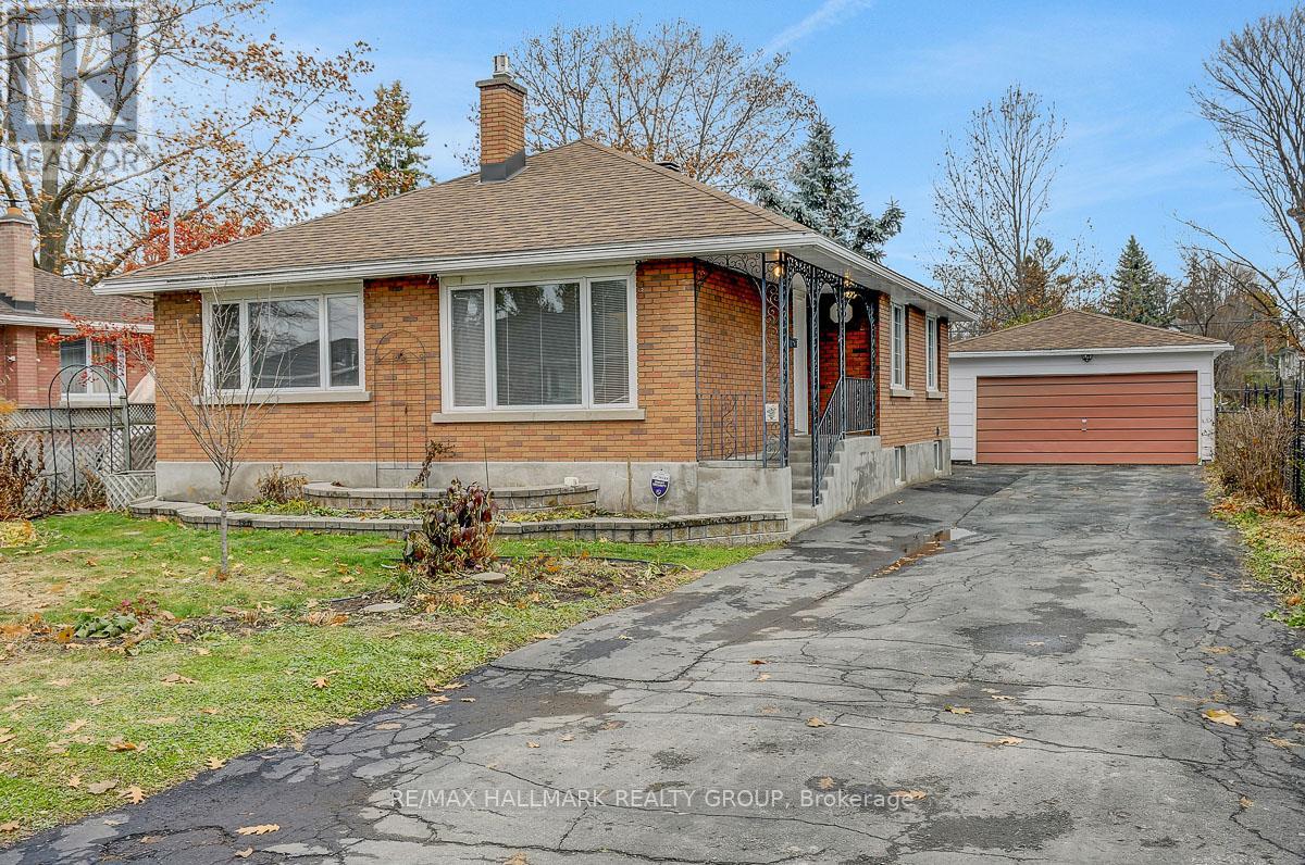 13 Dunham Street, Ottawa, Ontario  K1J 7L5 - Photo 1 - X12584580