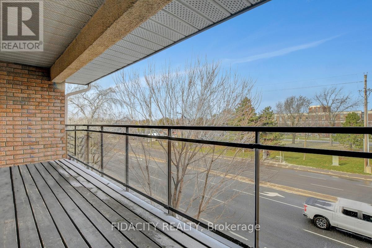 309 - 1490 Heron Road, Ottawa, Ontario  K1V 6A5 - Photo 18 - X12588568