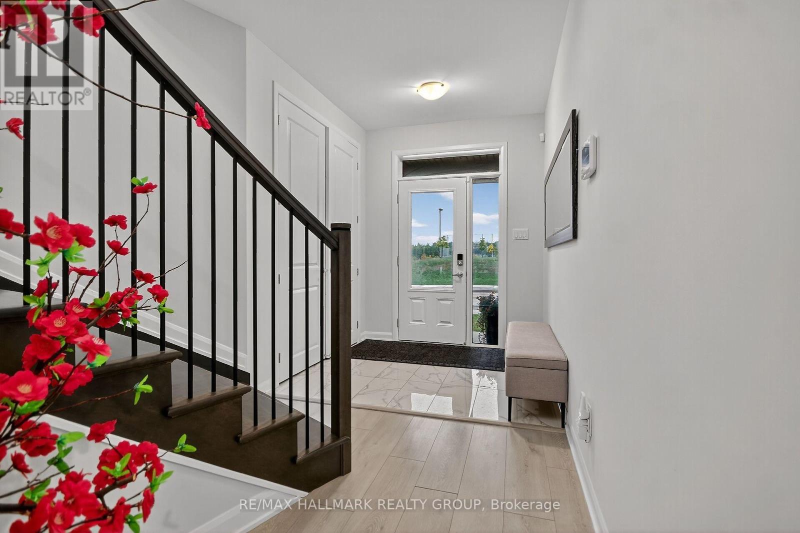 720 Cappamore Drive, Ottawa, Ontario  K2J 6W3 - Photo 5 - X12602516