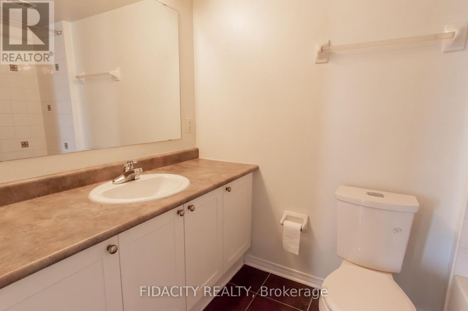 5c - 310 Central Park Drive, Ottawa, Ontario  K2C 4G4 - Photo 6 - X12608038