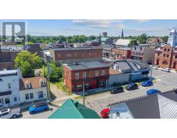 32 MARKET STREET N, Smiths Falls, Ontario