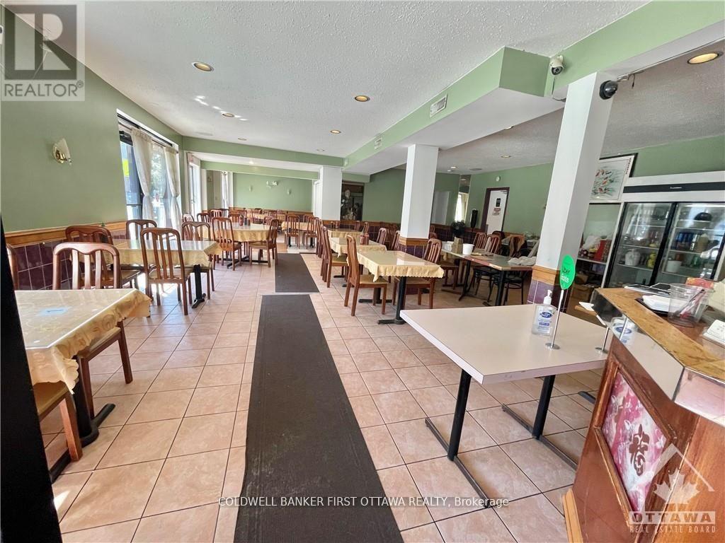 350 Booth Street, Ottawa, Ontario  K1R 7K4 - Photo 5 - X12628954