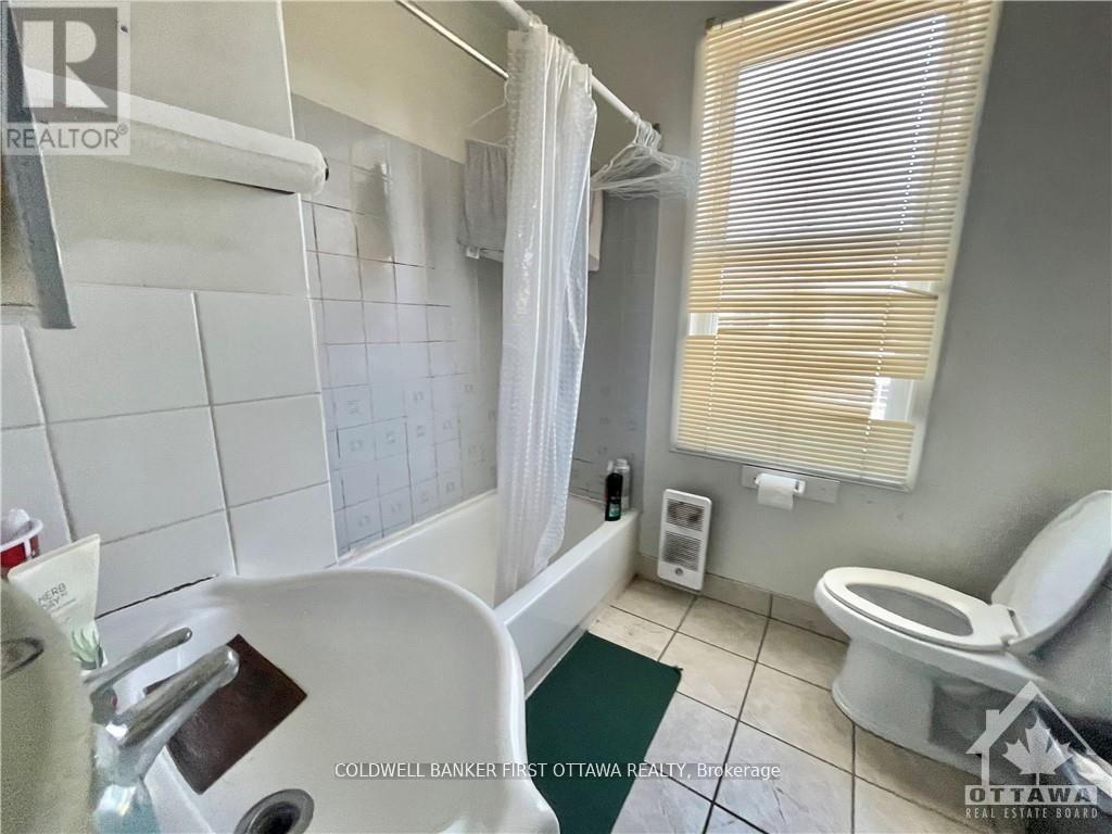 350 Booth Street, Ottawa, Ontario  K1R 7K4 - Photo 9 - X12628954