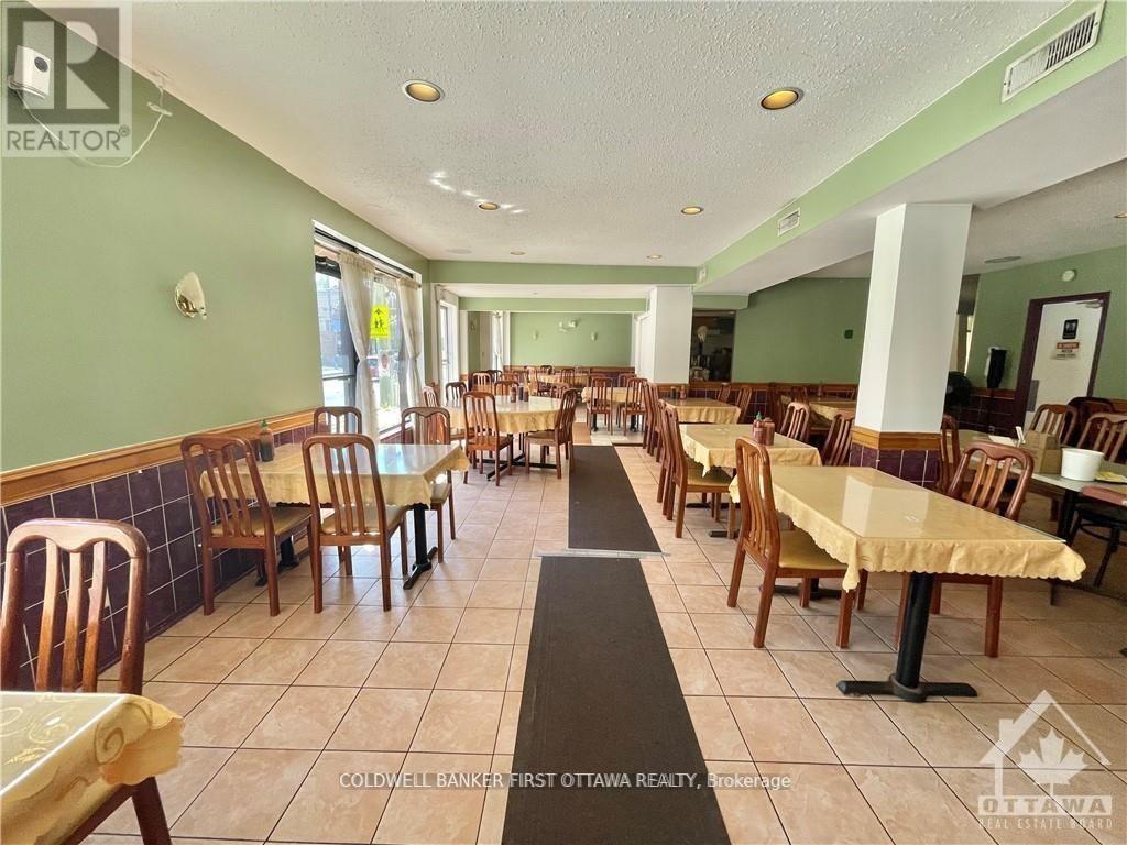 350 Booth Street, Ottawa, Ontario  K1R 7K4 - Photo 4 - X12628958