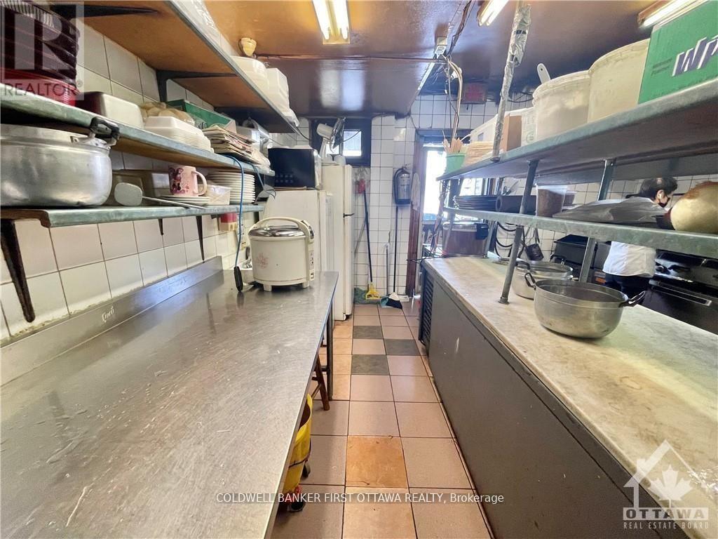 350 Booth Street, Ottawa, Ontario  K1R 7K4 - Photo 6 - X12628966