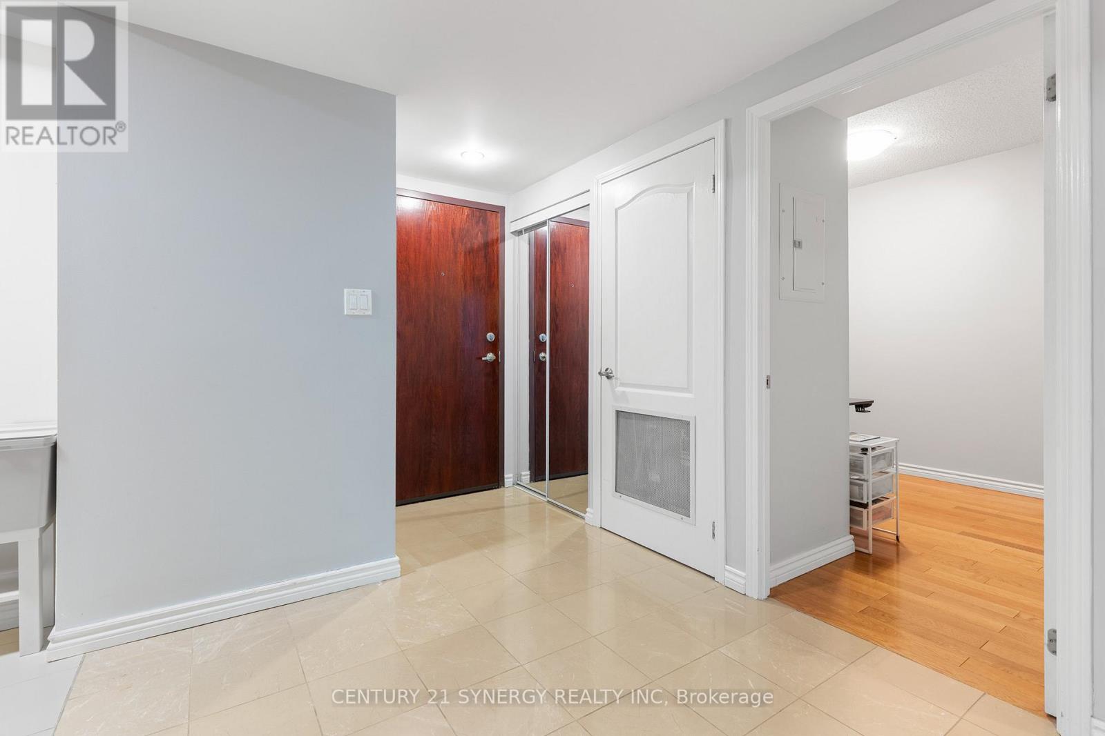 306 - 263 Wellington Street W, Toronto, Ontario  M5V 3E6 - Photo 25 - C12636424