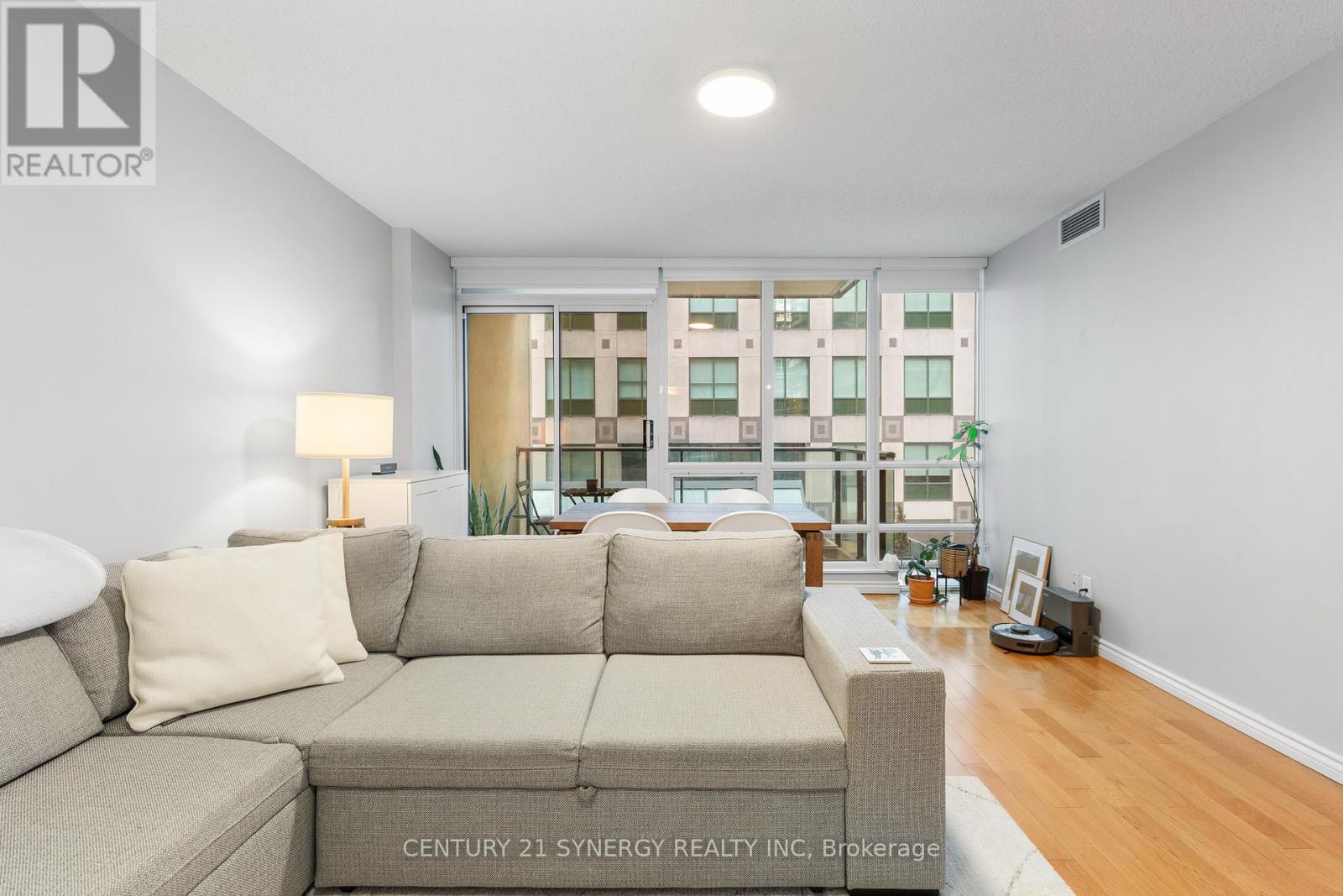306 - 263 Wellington Street W, Toronto, Ontario  M5V 3E6 - Photo 8 - C12636424