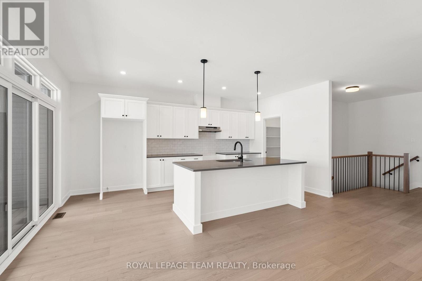 1057 Moore Street, Brockville, Ontario  K6V 0H1 - Photo 22 - X12639488