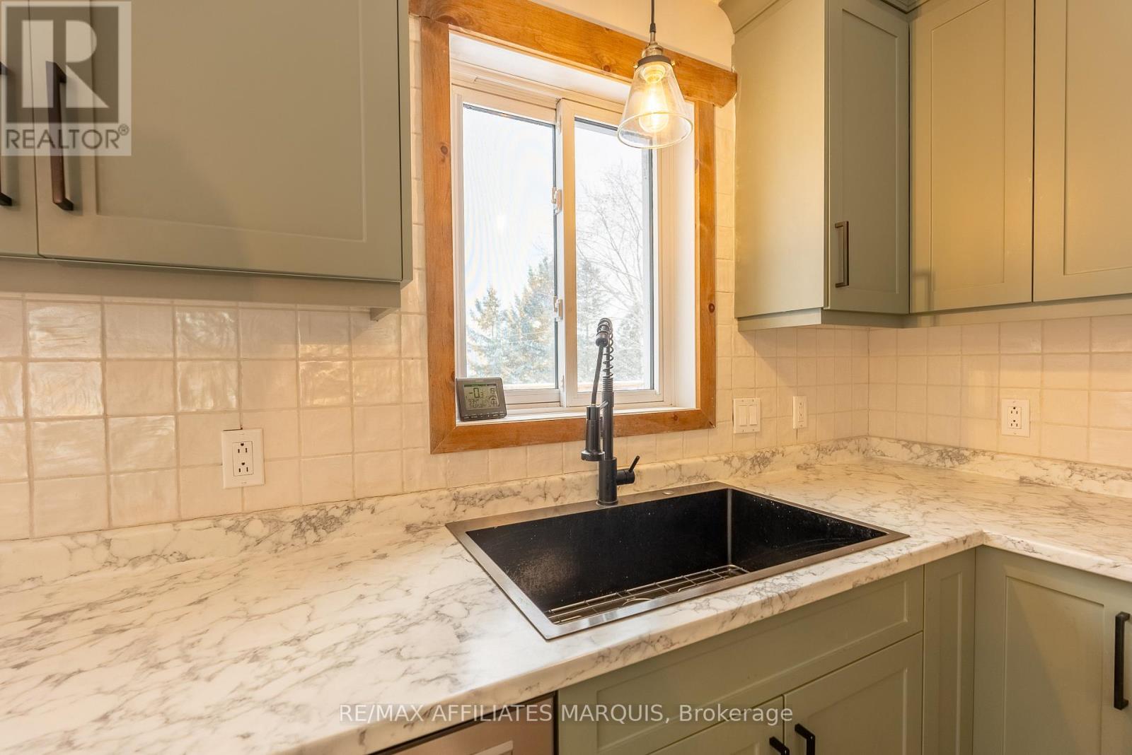 480 Porter Road, Rideau Lakes, Ontario  K0G 1X0 - Photo 10 - X12640214