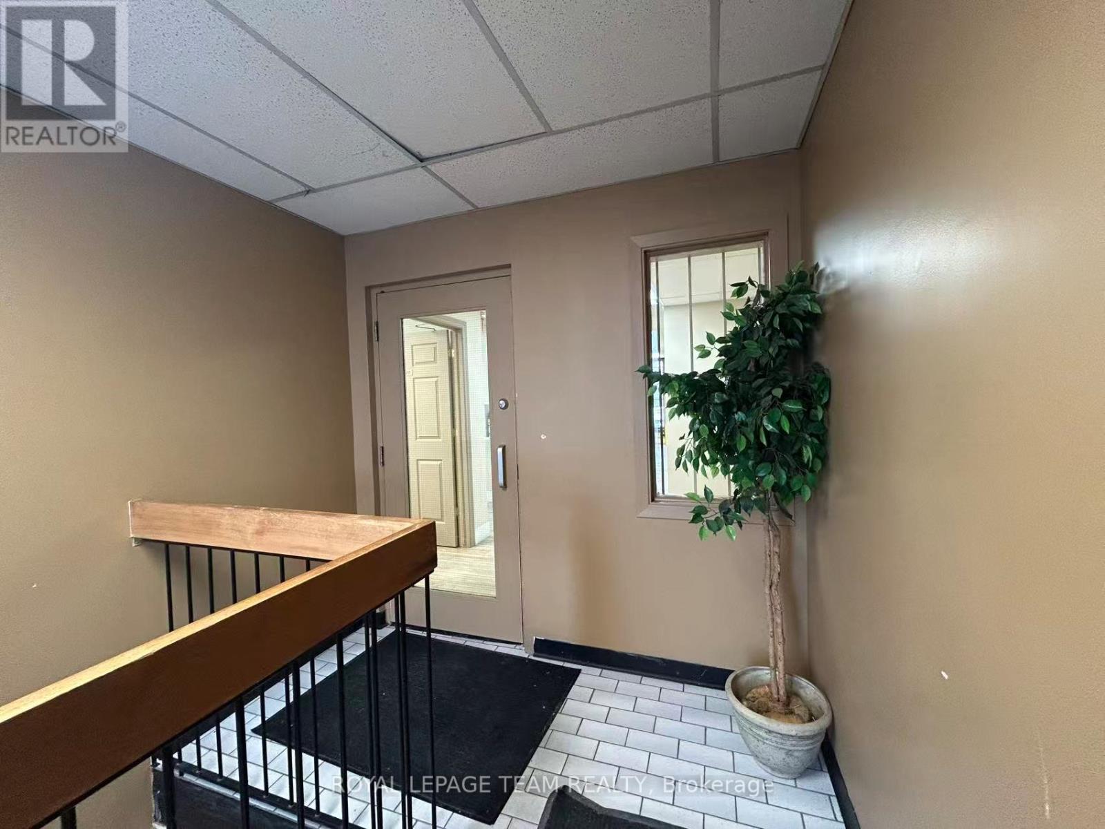 201 - 1695 Bank Street, Ottawa, Ontario  K1V 7Z3 - Photo 12 - X12644618