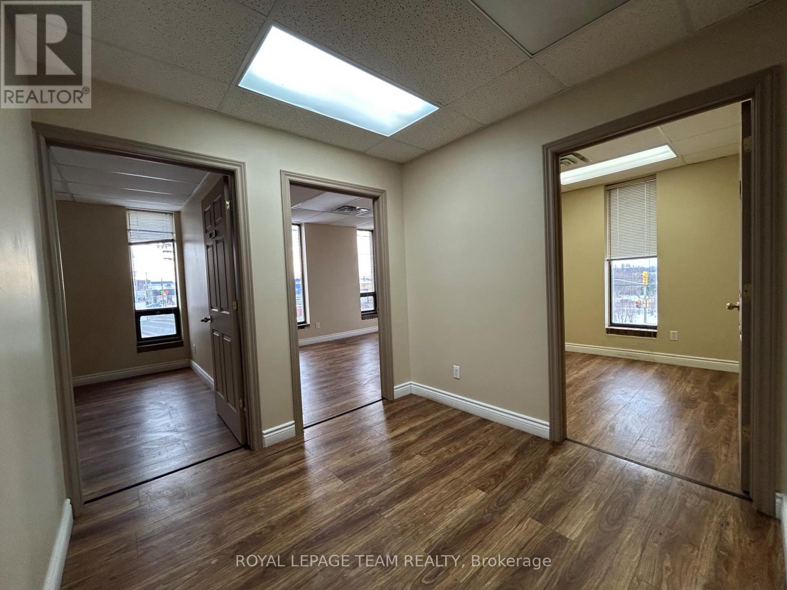 201 - 1695 Bank Street, Ottawa, Ontario  K1V 7Z3 - Photo 21 - X12644618
