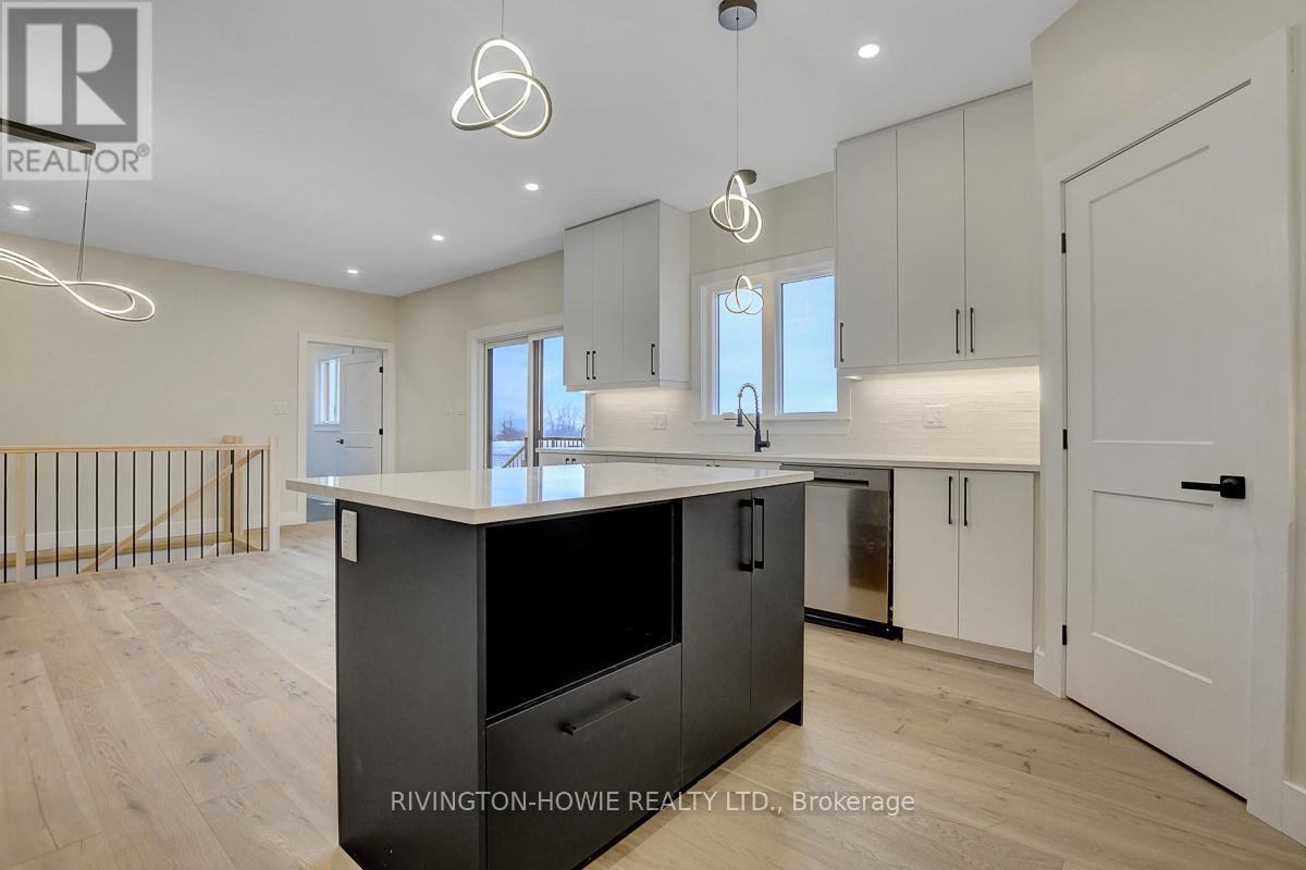 354 Russett Drive, Mcnab/braeside, Ontario  K7S 3G8 - Photo 18 - X12648546