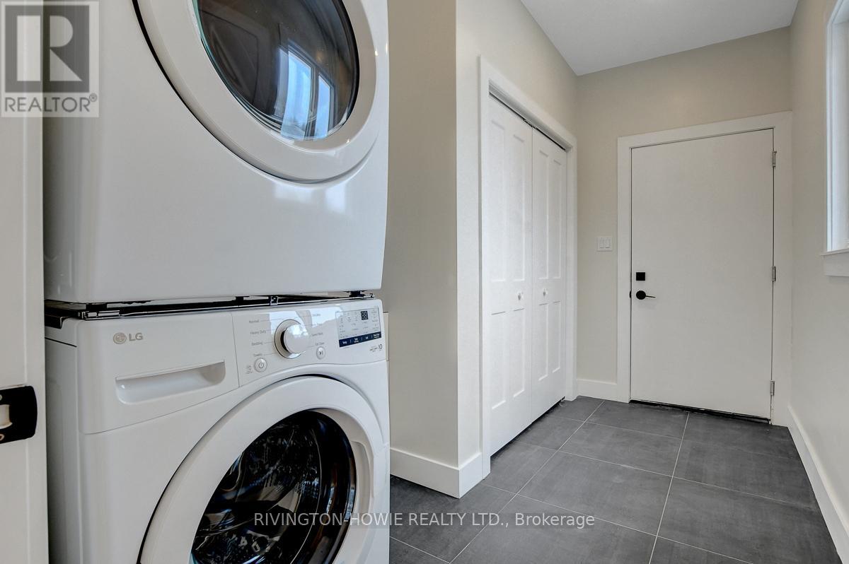 354 Russett Drive, Mcnab/braeside, Ontario  K7S 3G8 - Photo 19 - X12648546