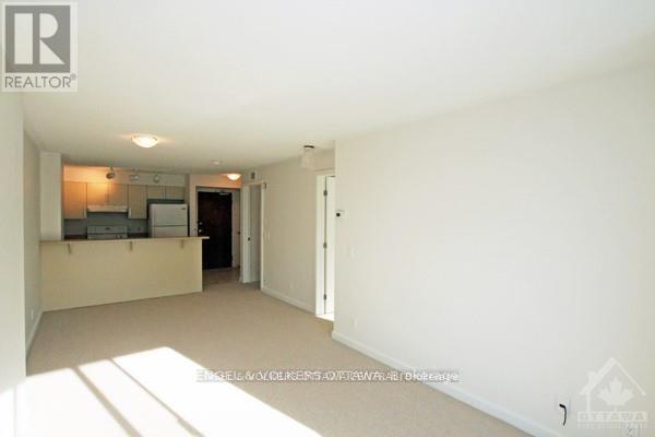 1005 - 138 Somerset Street W, Ottawa, Ontario  K2P 0A3 - Photo 11 - X12651856
