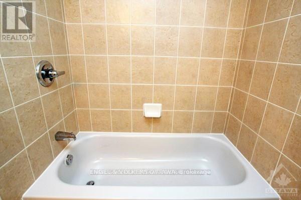 1005 - 138 Somerset Street W, Ottawa, Ontario  K2P 0A3 - Photo 18 - X12651856