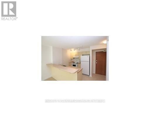 1005 - 138 Somerset Street W, Ottawa, Ontario  K2P 0A3 - Photo 9 - X12651856
