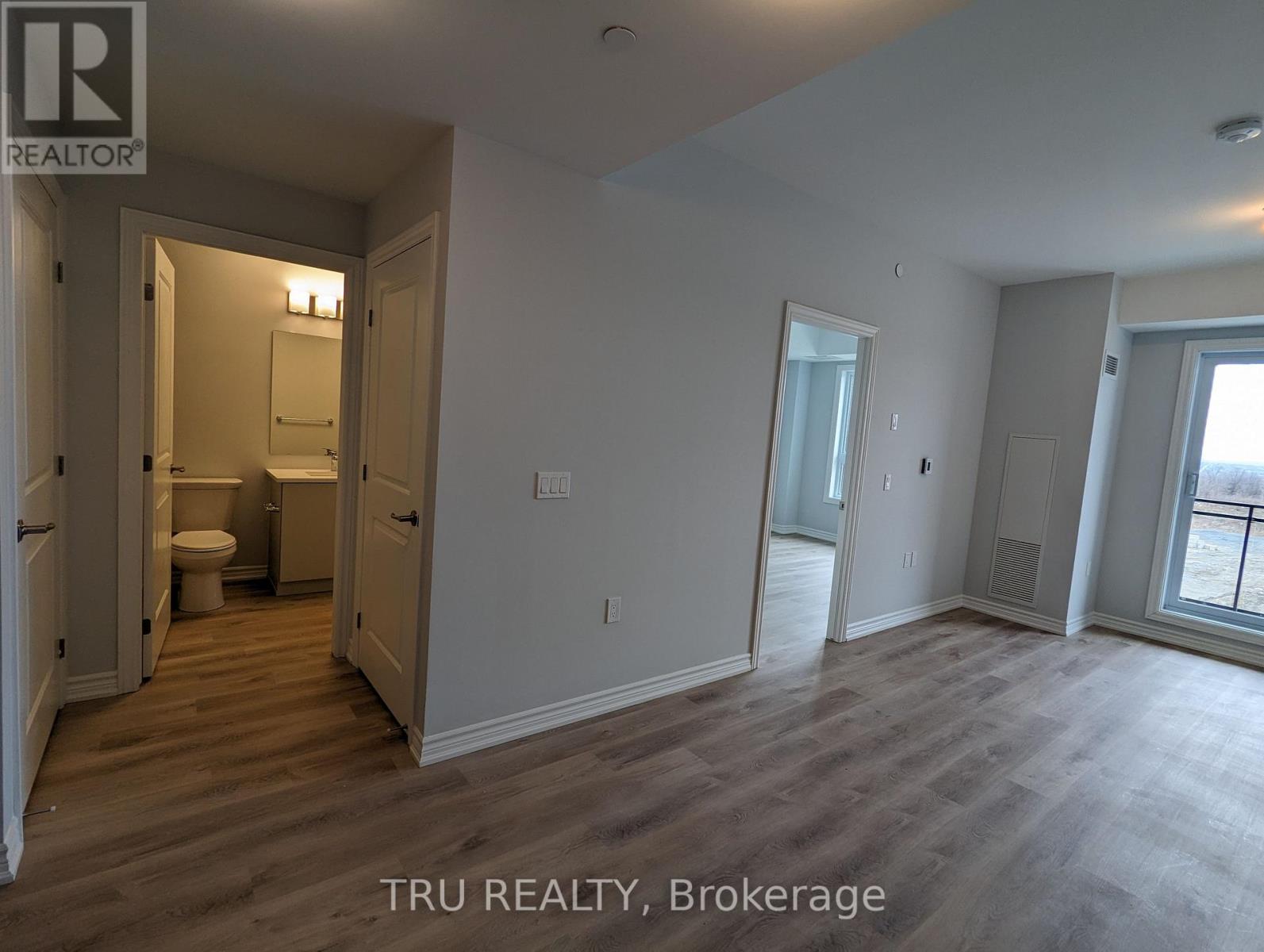 417 - 1350 Hemlock Road, Ottawa, Ontario  K1K 5C2 - Photo 6 - X12654688