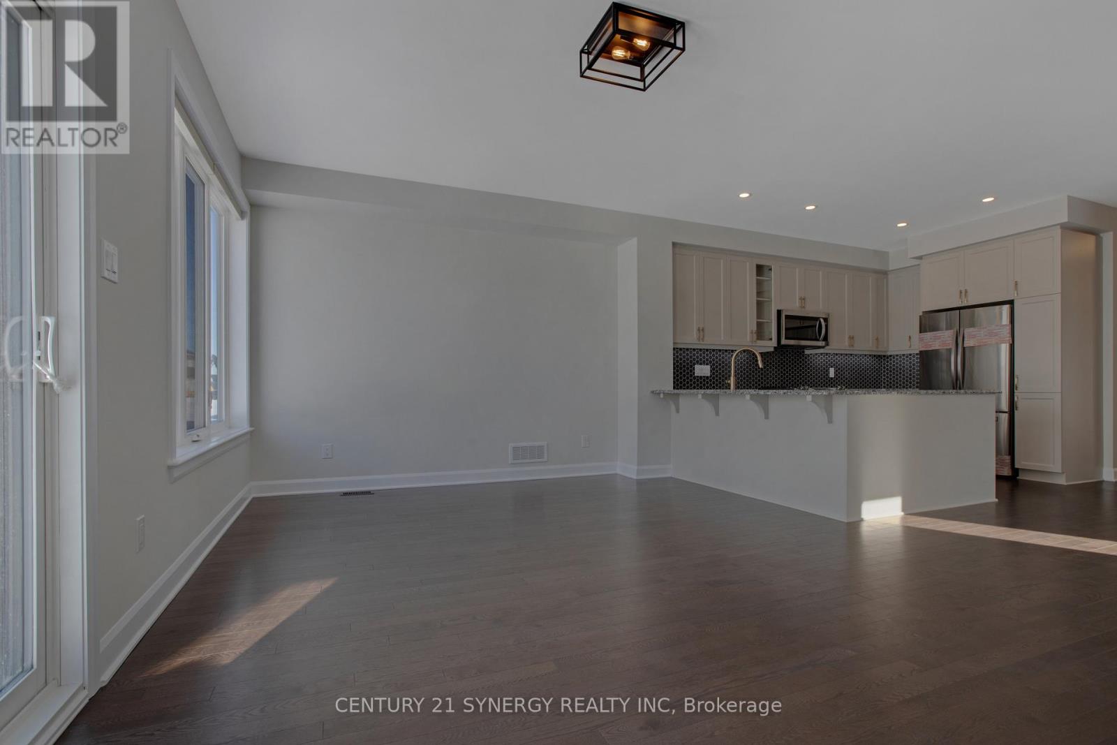 708 Taliesin Crescent, Ottawa, Ontario  K2S 2K6 - Photo 13 - X12657434