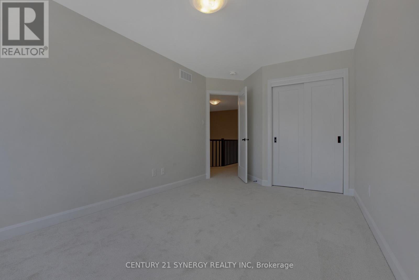 708 Taliesin Crescent, Ottawa, Ontario  K2S 2K6 - Photo 24 - X12657434
