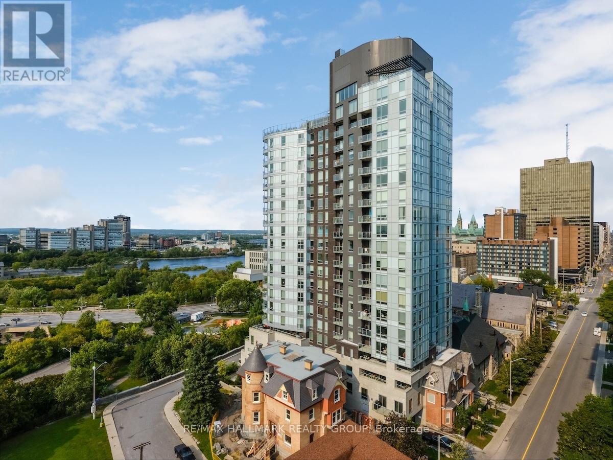 907 - 428 Sparks Street, Ottawa, Ontario  K1R 0B3 - Photo 1 - X12662992