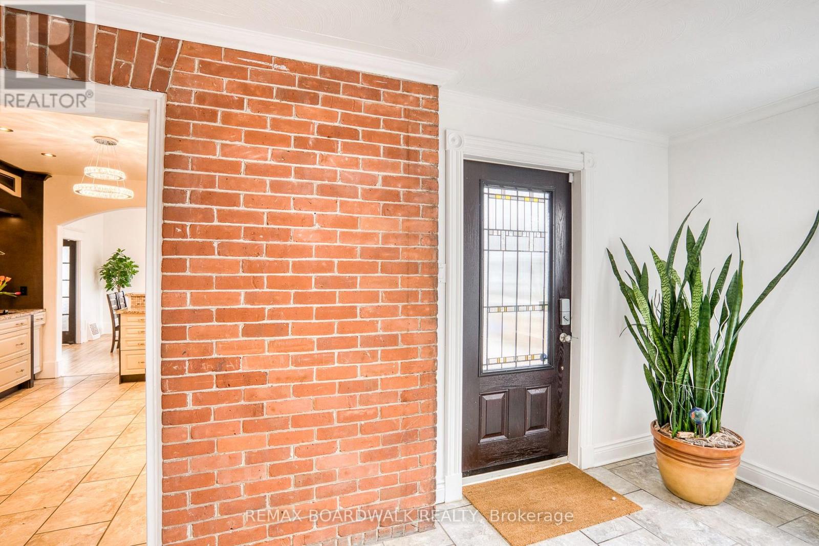 27 Allan Street, Carleton Place, Ontario  K7C 1T1 - Photo 32 - X12664614