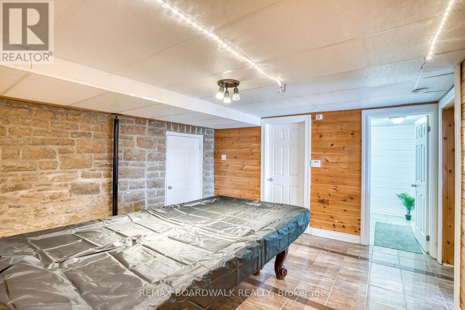 27 Allan Street, Carleton Place, Ontario  K7C 1T1 - Photo 43 - X12664614