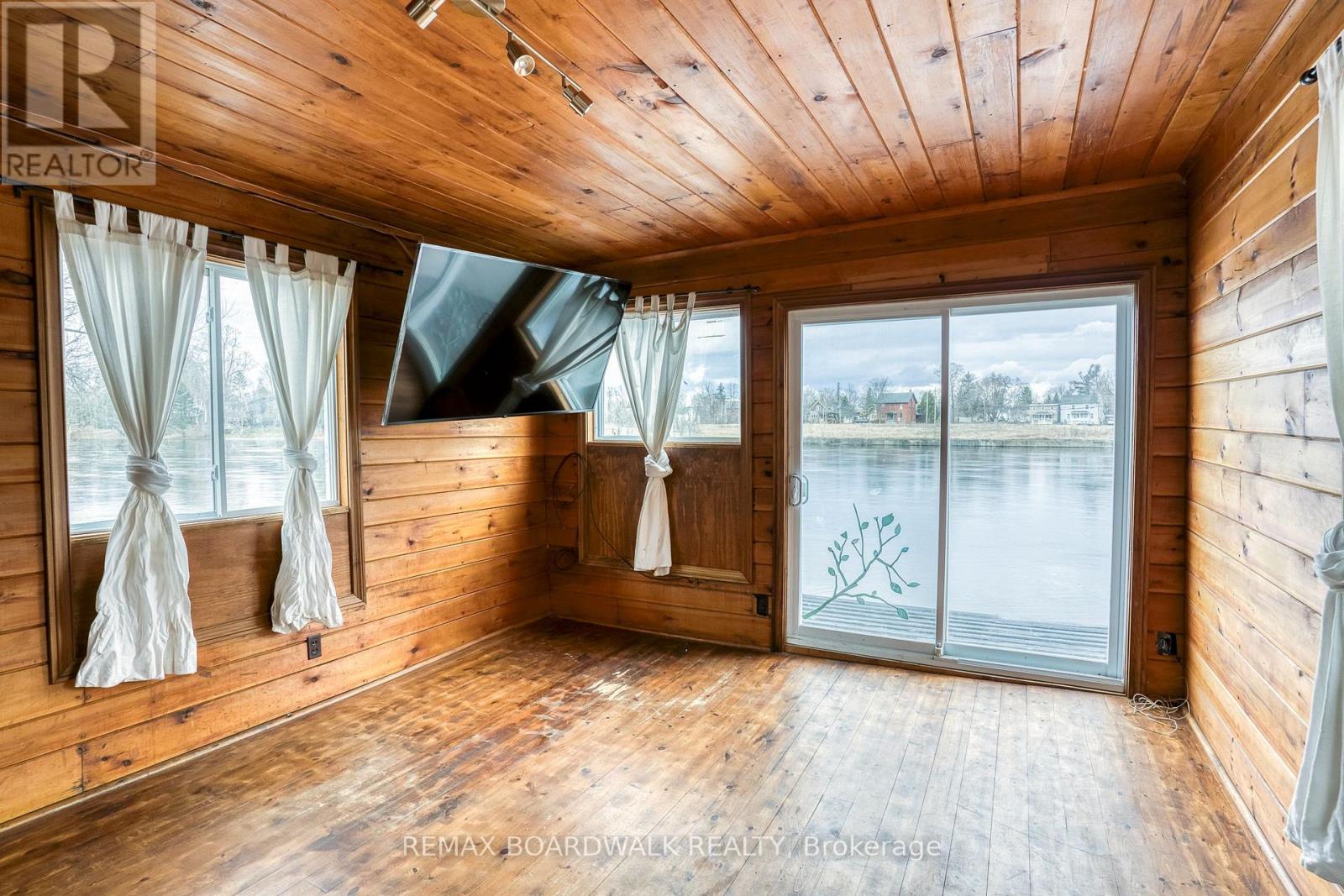 27 Allan Street, Carleton Place, Ontario  K7C 1T1 - Photo 5 - X12664614