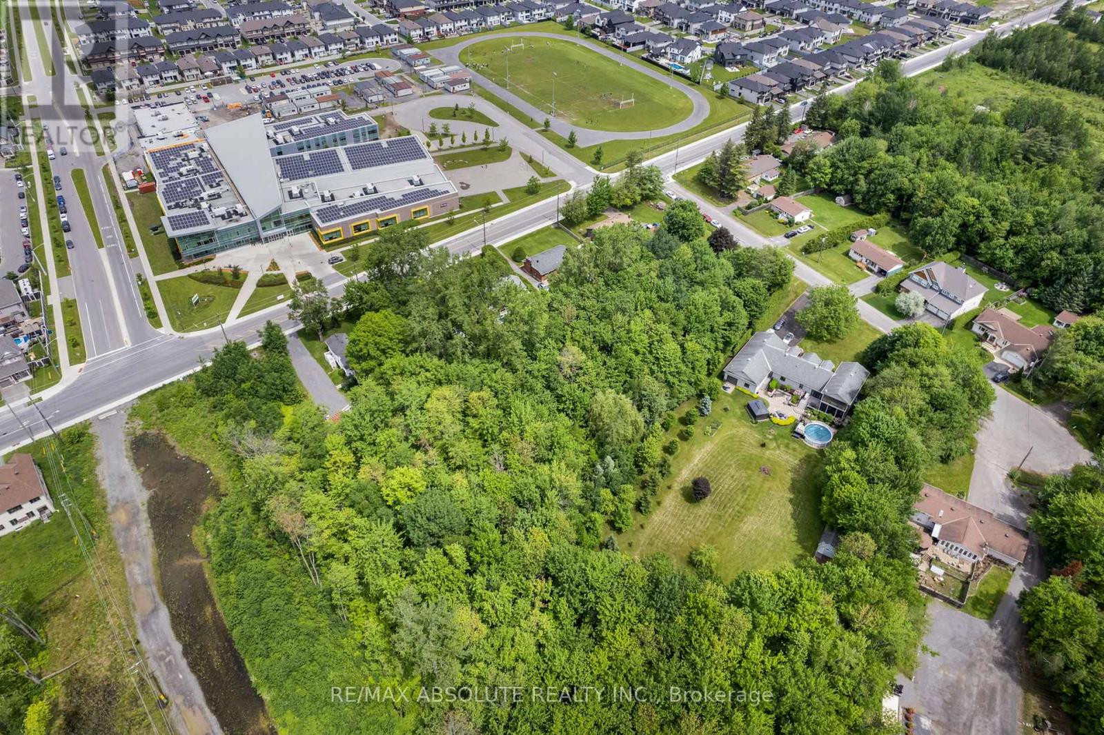 6412 Renaud Road, Ottawa, Ontario  K4B 1H9 - Photo 5 - X12665016