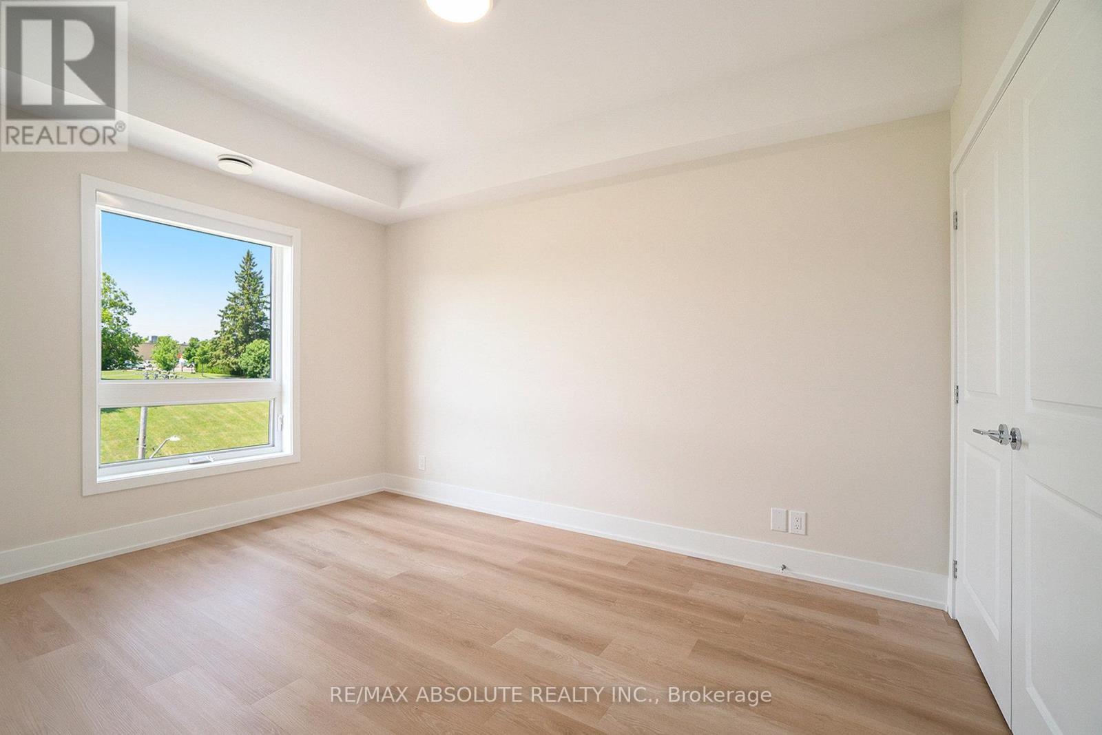 109 - 12 Thomas Street S, Arnprior, Ontario  K7A 2J1 - Photo 8 - X12670418