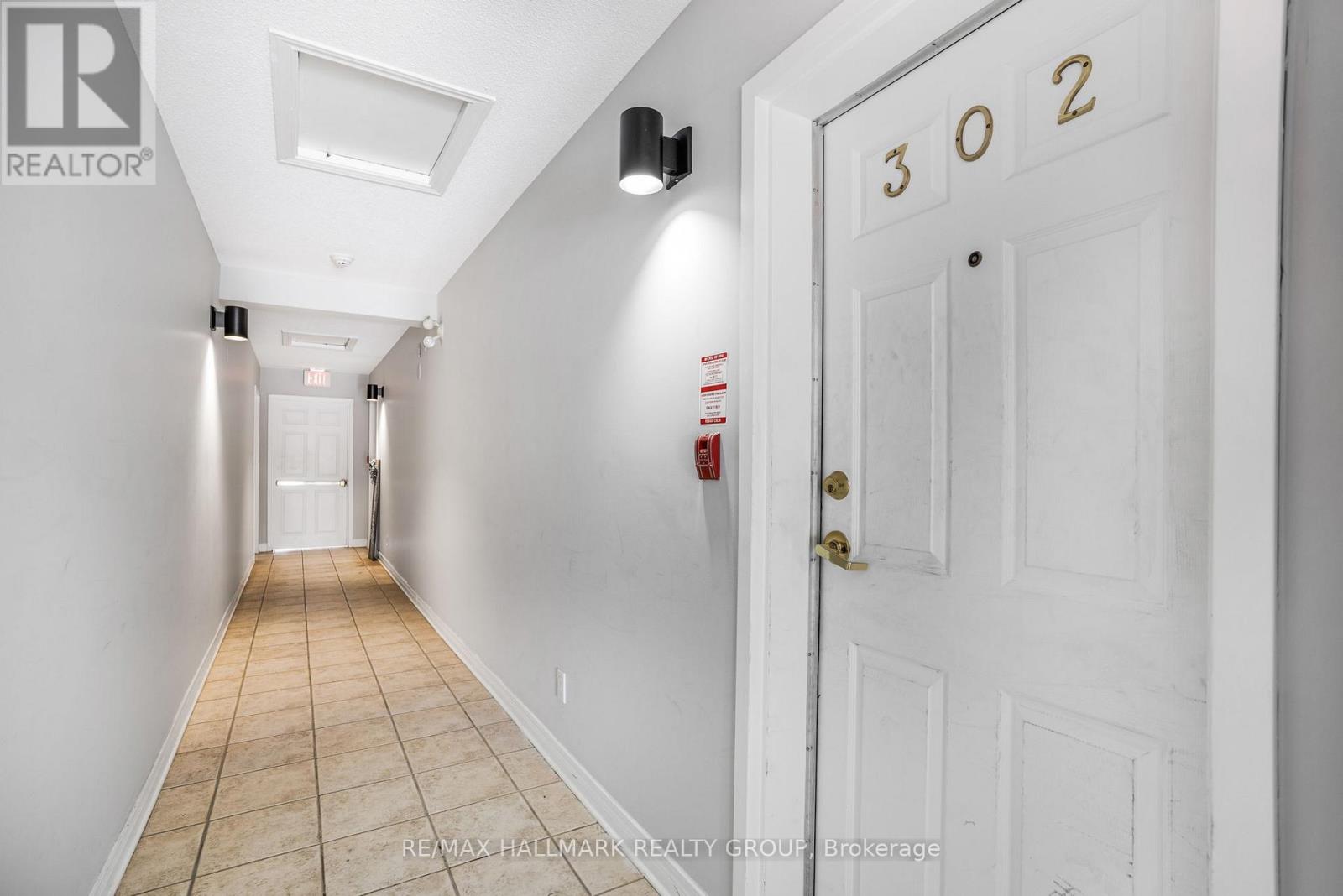 1005 Laurier Street, Clarence-Rockland, Ontario  K4K 1T7 - Photo 5 - X12670610
