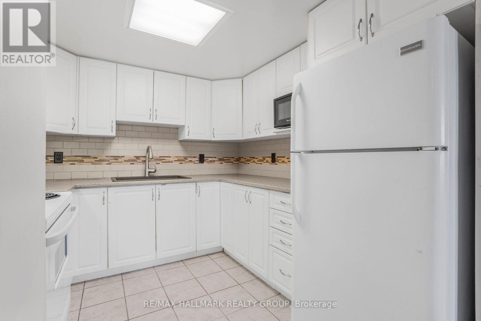 1005 Laurier Street, Clarence-Rockland, Ontario  K4K 1T7 - Photo 9 - X12670610