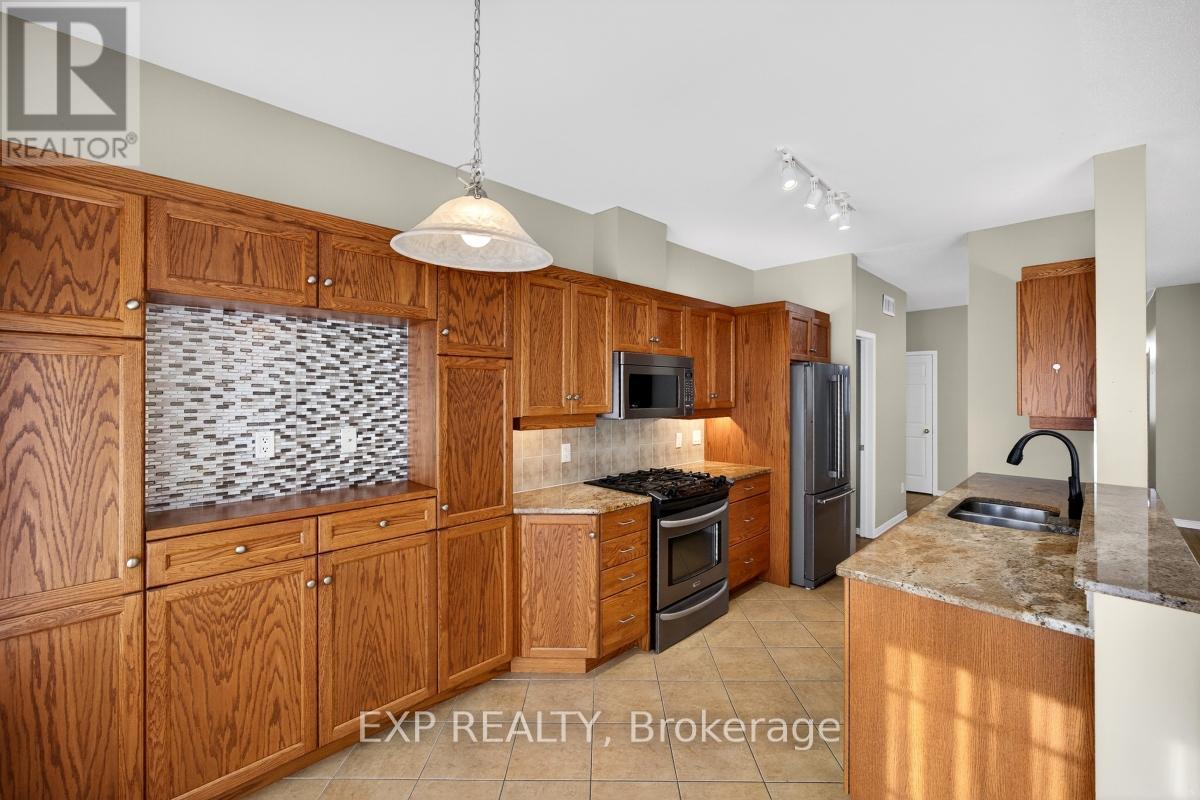 215 Cairnsmore Circle, Ottawa, Ontario  K2J 0G5 - Photo 15 - X12672032