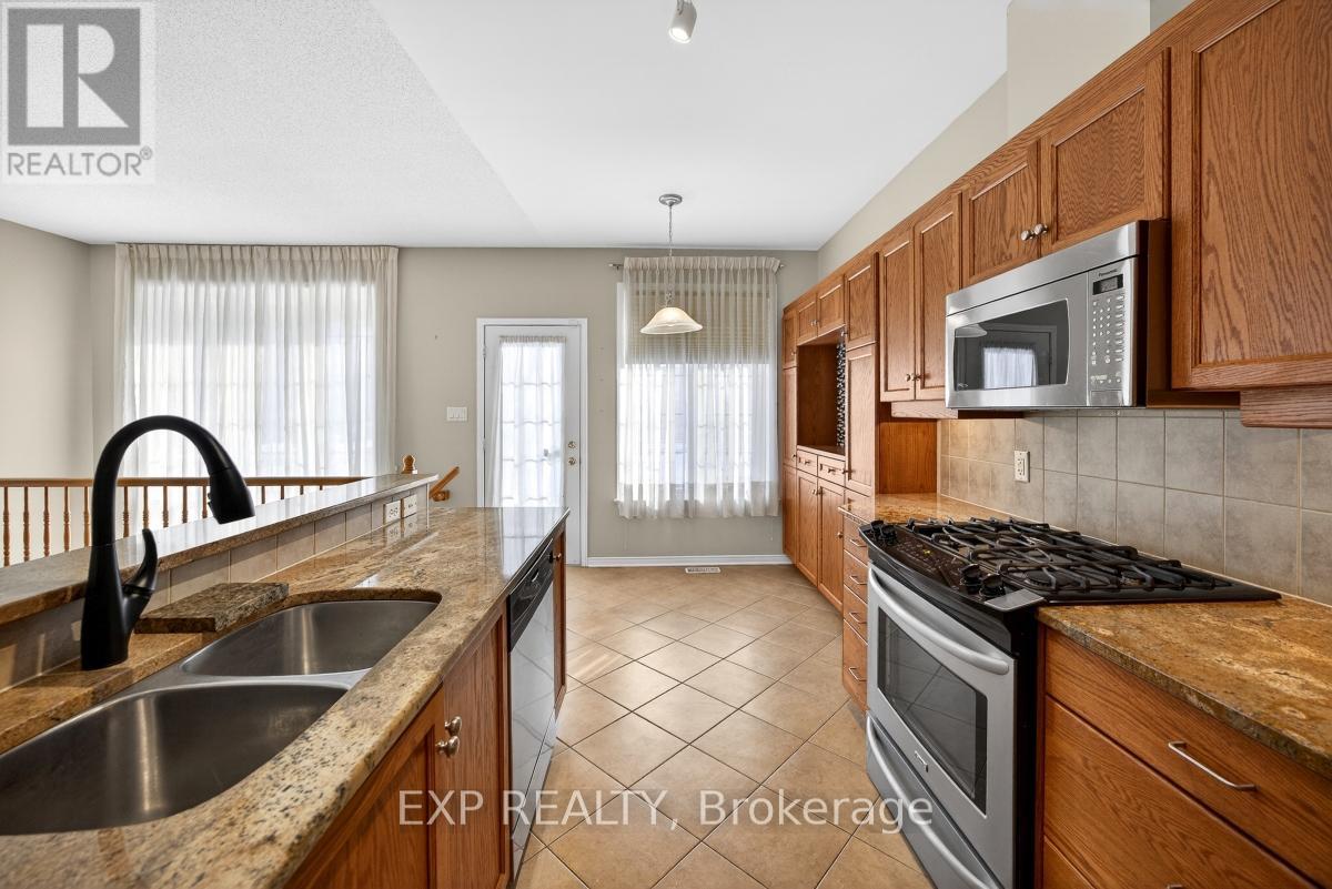 215 Cairnsmore Circle, Ottawa, Ontario  K2J 0G5 - Photo 16 - X12672032