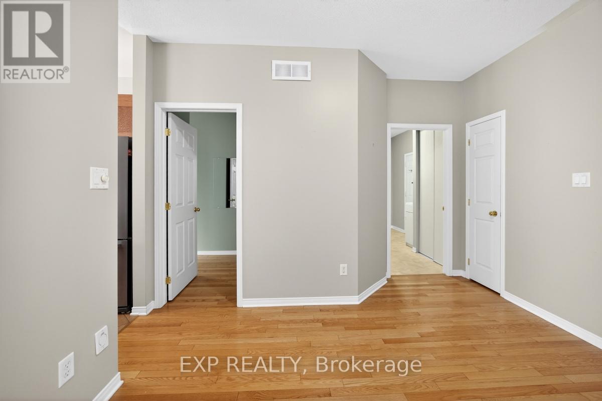 215 Cairnsmore Circle, Ottawa, Ontario  K2J 0G5 - Photo 17 - X12672032