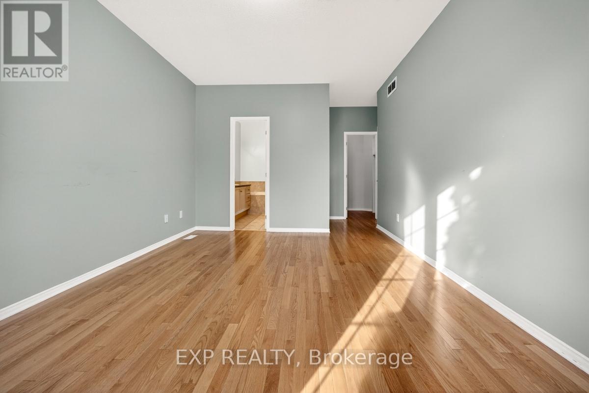 215 Cairnsmore Circle, Ottawa, Ontario  K2J 0G5 - Photo 19 - X12672032